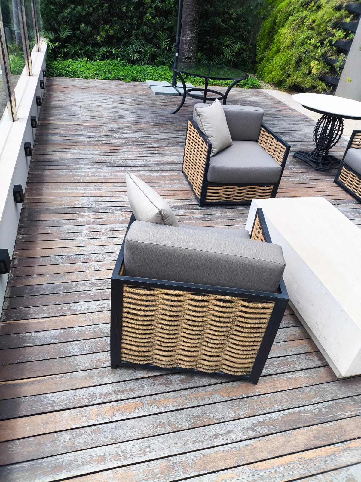 Deck - Antes